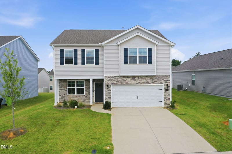 1420 Carisbrooke Dr, Mebane, NC 27302