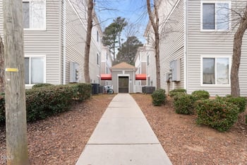 1420 Collegiate Cir #102, Raleigh, NC 27606