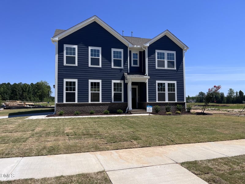 1420 Green Cypress Dr, Zebulon, NC 27597