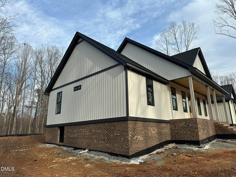 1420 Mccray Rd, Burlington, NC 27217