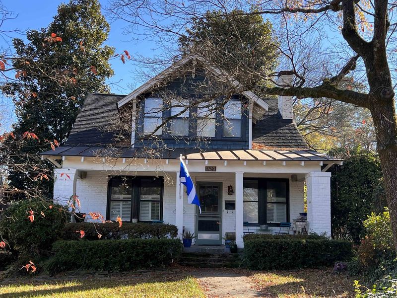 1420 Mordecai Dr, Raleigh, NC 27604