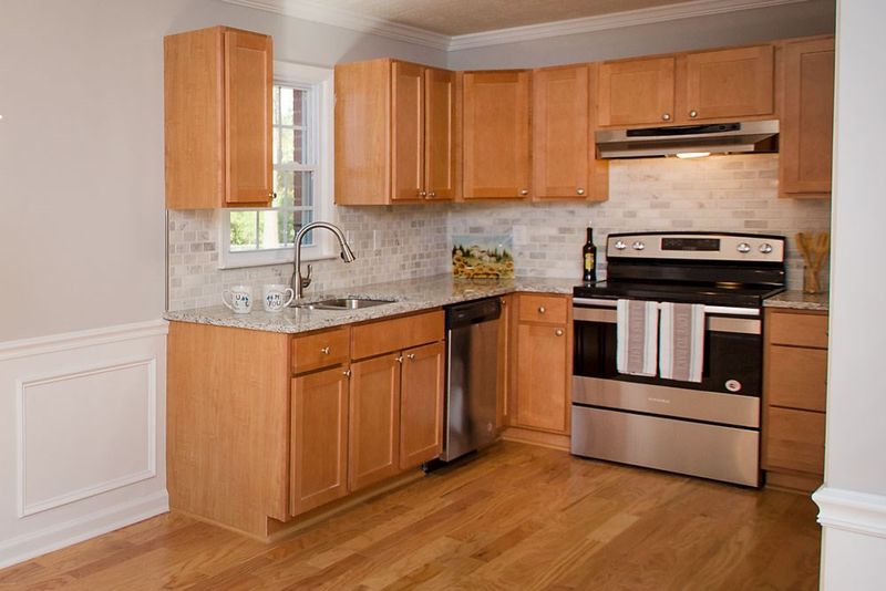 1420 Pineview Dr, Garner, NC 27529