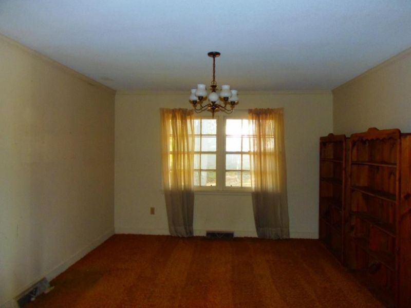 1420 Ridgecrest Ave, Burlington, NC 27215