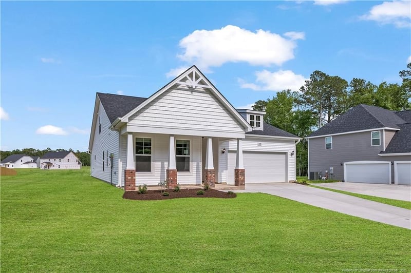 1420 Rock Hill Rd, Fayetteville, NC 28312