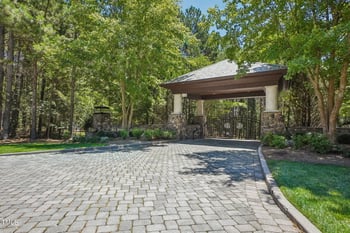 1421 Alpine Creek Dr, Raleigh, NC 27614