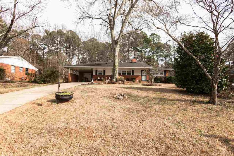 1421 Ashburton Rd, Raleigh, NC 27606