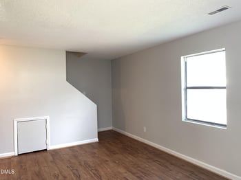 1421 Cherrycrest Dr, Durham, NC 27704