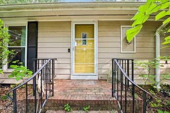 1421 Elberon Pl, Raleigh, NC 27609