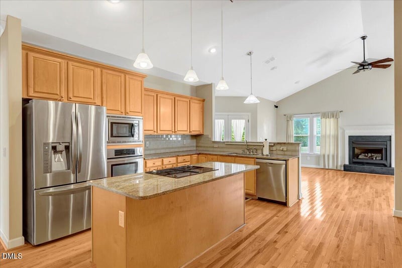 1421 Hopson Downs Ct, Holly Springs, NC 27540