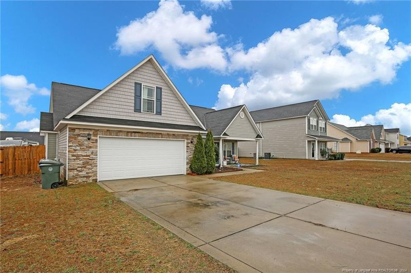 1421 Kershaw Loop, Fayetteville, NC 28314