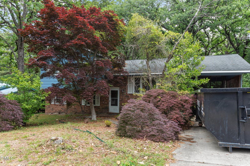 1421 Marlborough Rd, Fayetteville, NC 28304