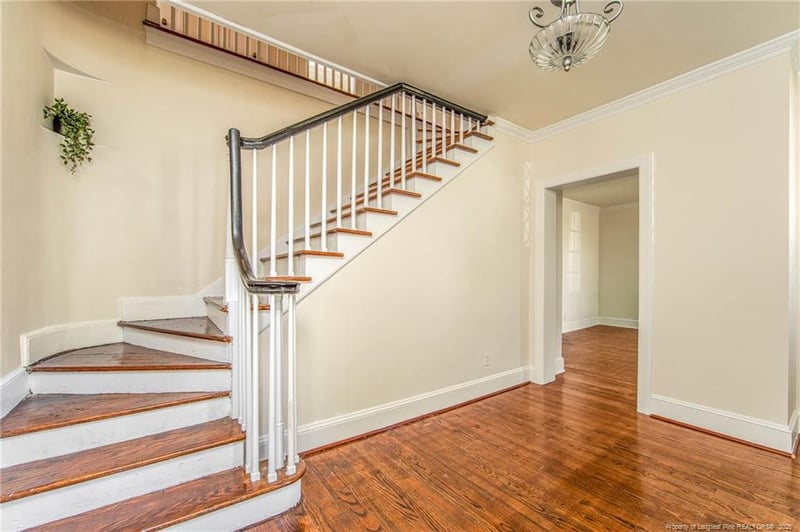 1421 Morganton Rd, Fayetteville, NC 28305