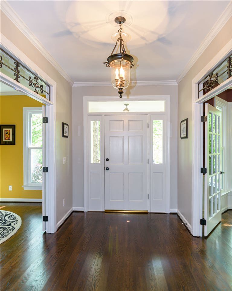 1421 Wescott Dr, Raleigh, NC 27614