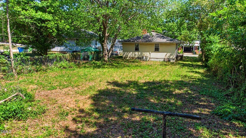 1422 Carnage Dr, Raleigh, NC 27610