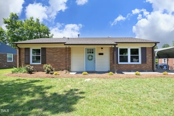 1422 Duggins Dr, Burlington, NC 27217