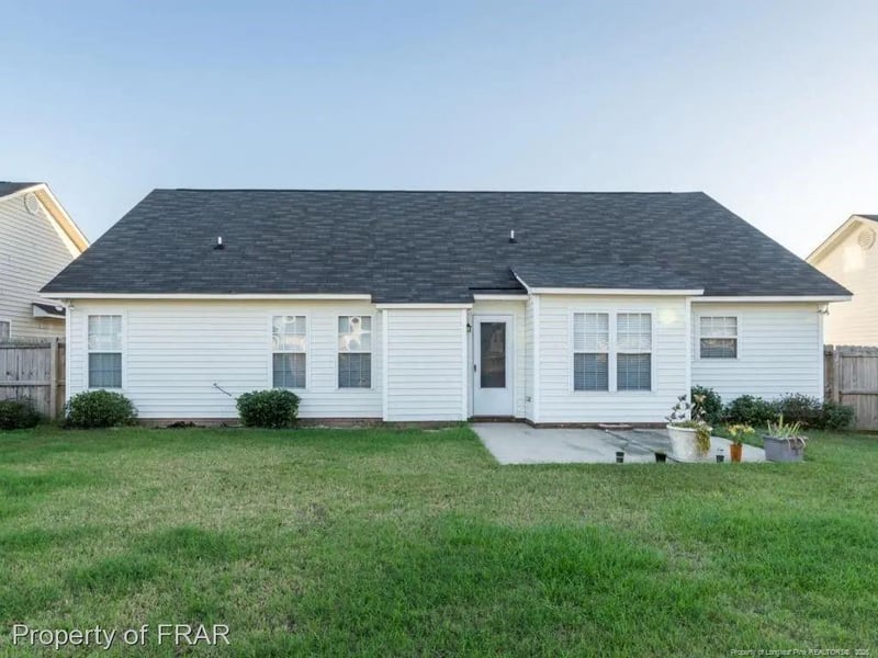 1422 Mingary Ave, Fayetteville, NC 28306