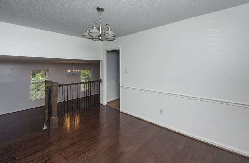 1422 Seabrook Ave, Cary, NC 27511