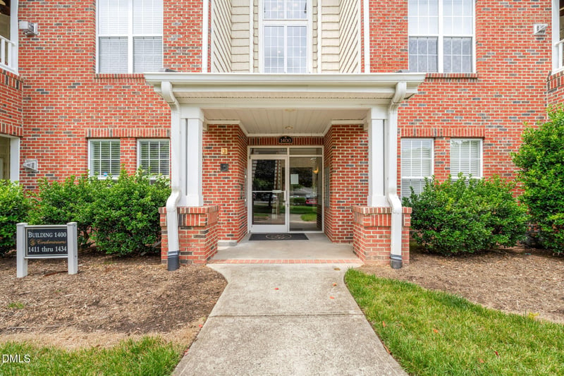 1423 Arborgate Cir, Chapel Hill, NC 27514