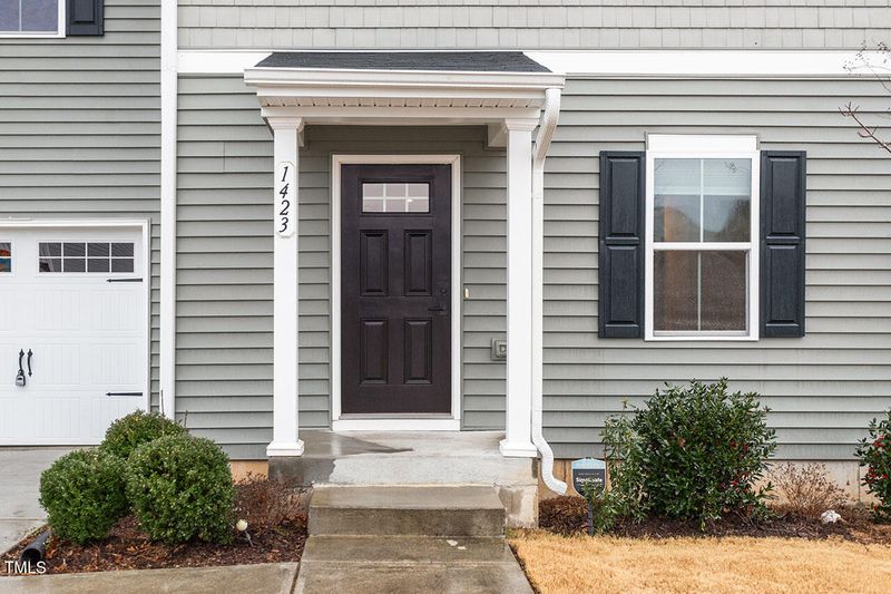 1423 Bridgewater Dr, Durham, NC 27704