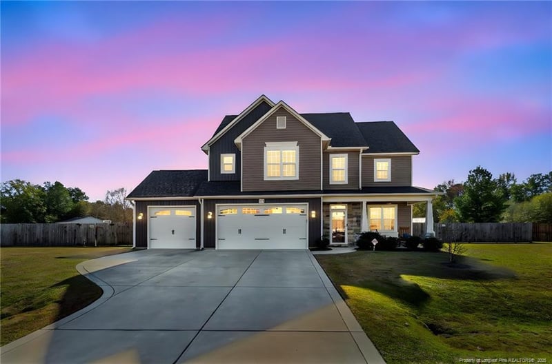 1423 Creekwood Rd, Hope Mills, NC 28348