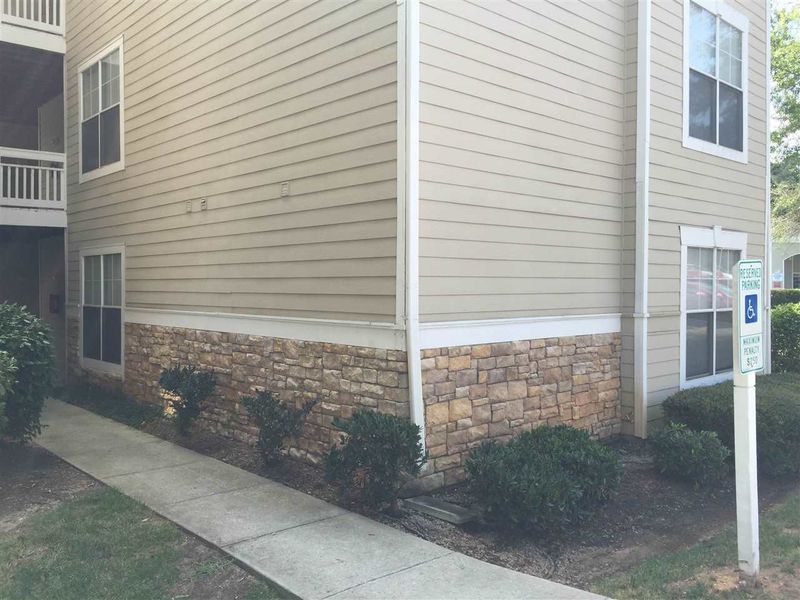 1423 Pitching Wedge Dr #107, Raleigh, NC 27603