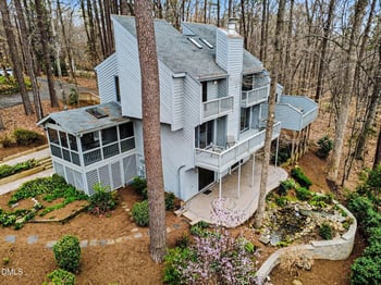 1423 Poinsett Dr, Chapel Hill, NC 27517