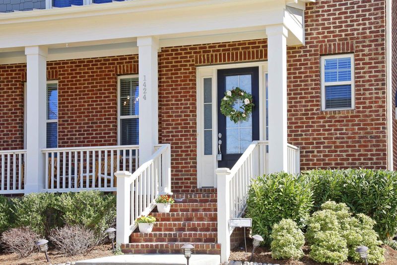 1424 Bond Gardens Rd, Cary, NC 27518