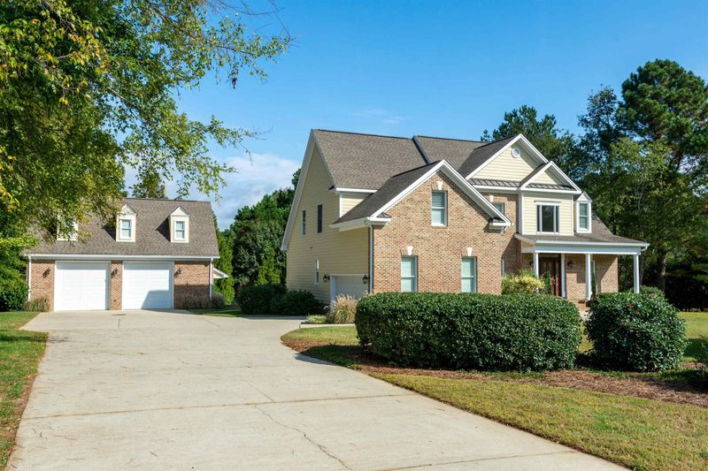 1424 Enchanted Oaks Dr, Raleigh, NC 27606