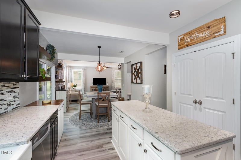 1424 Forest Fern Ln, Fuquay Varina, NC 27526