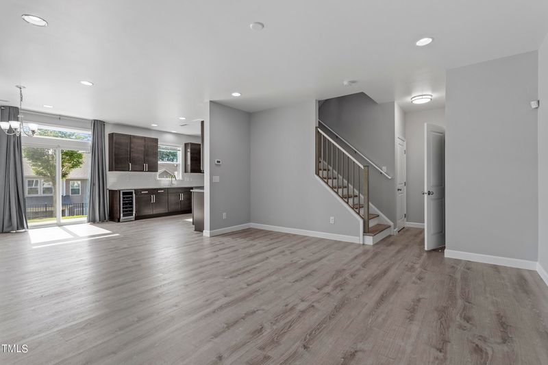 1424 Glenwater Dr, Cary, NC 27519