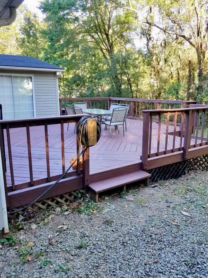 1424 Lack Dr, Roxboro, NC 27573