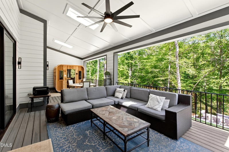 1424 Lake Adventure Ct, Raleigh, NC 27613