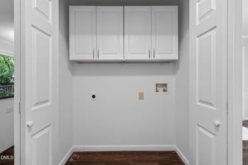 1424 Laughridge Dr, Cary, NC 27511