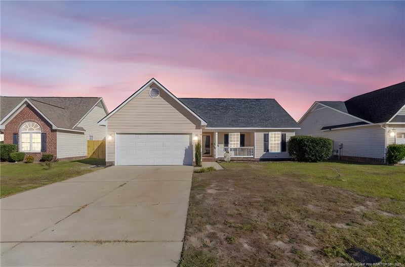 1424 Middlesbrough Dr, Fayetteville, NC 28306