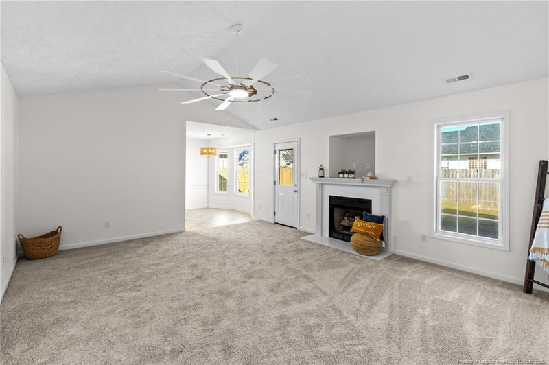 1424 Middlesbrough Dr, Fayetteville, NC 28306