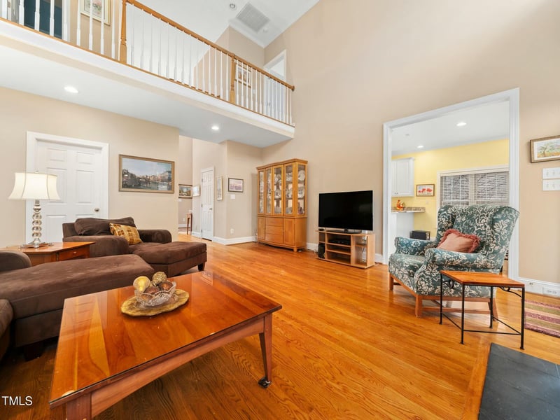 1424 Moosecreek Dr, Raleigh, NC 27614