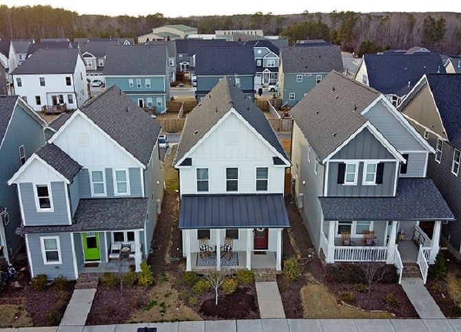 1425 Big Falls Dr, Wendell, NC 27591