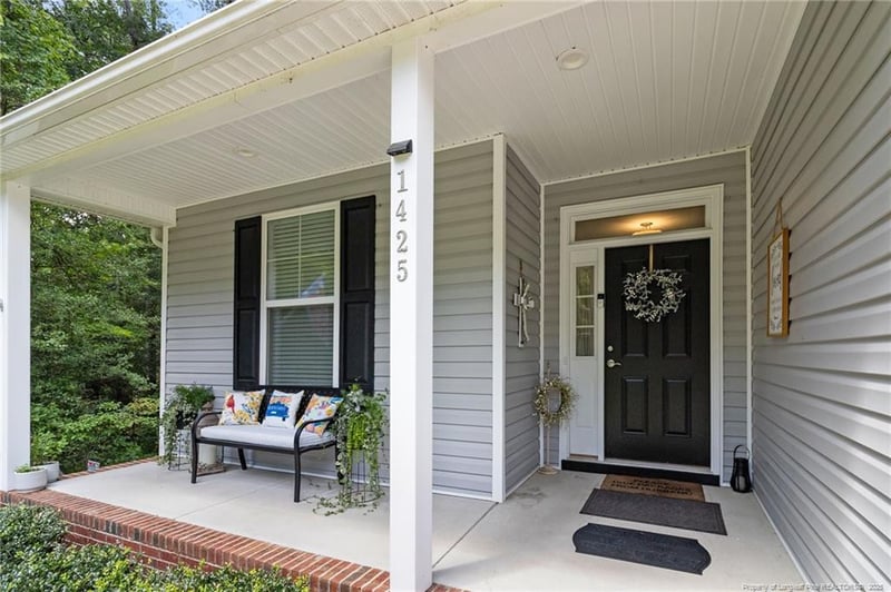 1425 Carolina Dr, Sanford, NC 27332