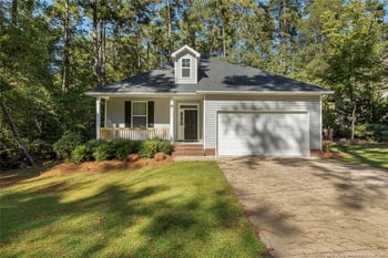 1425 Carolina Dr, Sanford, NC 27332