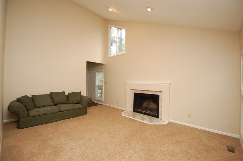 1425 Fairway Ridge Dr, Raleigh, NC 27606