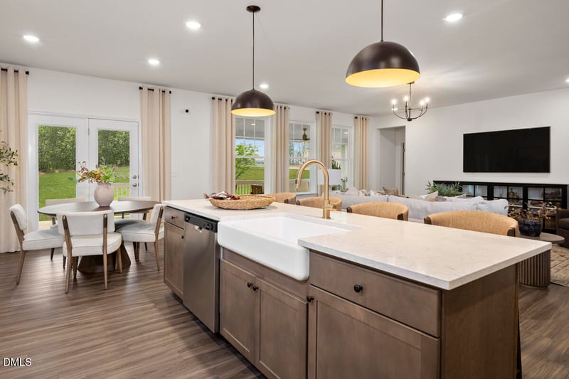 1425 Green Cypress Dr, Zebulon, NC 27597