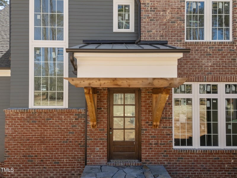 1425 Lake Adventure Ct, Raleigh, NC 27613