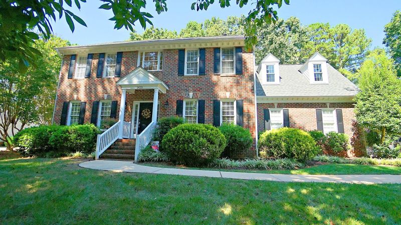 1425 Whittington Dr, Raleigh, NC 27614