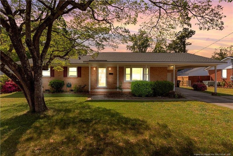 1426 Habersham Dr, Fayetteville, NC 28304