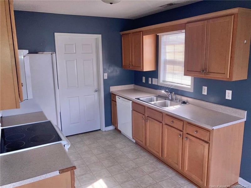 1426 Mingary Ave, Hope Mills, NC 28306