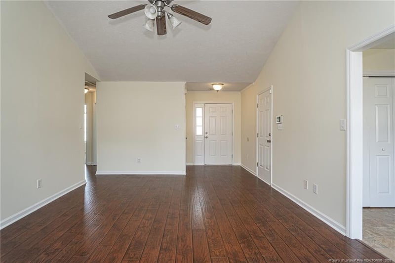 1426 Oldstead Dr, Fayetteville, NC 28306