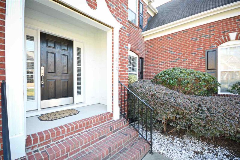 1427 Carpenter Town Ln, Cary, NC 27519