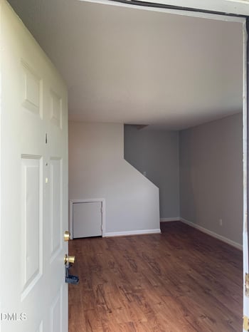 1427 Cherrycrest Dr, Durham, NC 27704