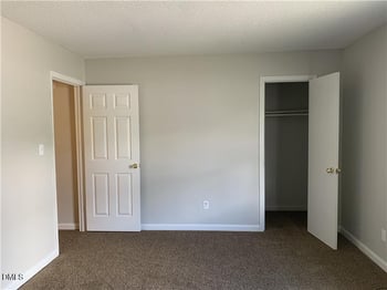 1427 Cherrycrest Dr, Durham, NC 27704