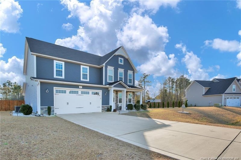 1427 Creekwood Rd, Hope Mills, NC 28348